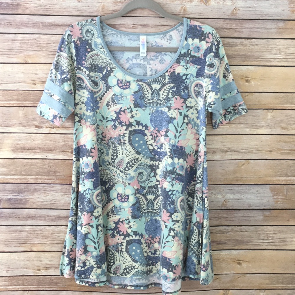 LuLaRoe Perfect Tee - Picture 6 of 6